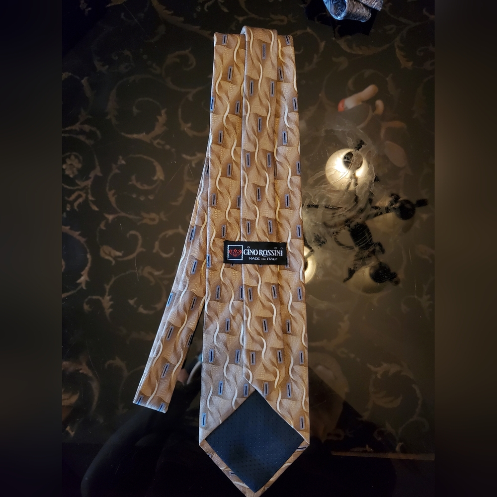 Tie - Picture 2 of 3